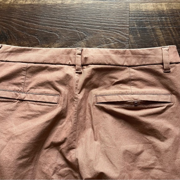 SOLDLululemon Athletica commission pant slim earth dye clay chino golf pants - Picture 12 of 14
